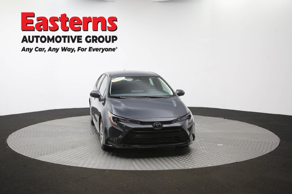 Used 2026 Toyota Corolla LE FWD image 53