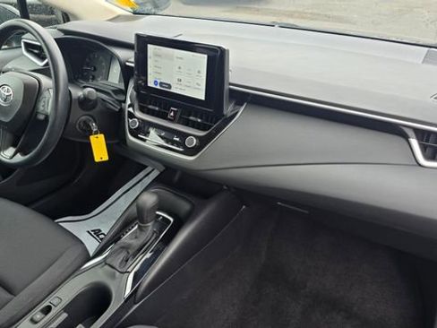 Used 2024 Toyota Corolla LE image 14