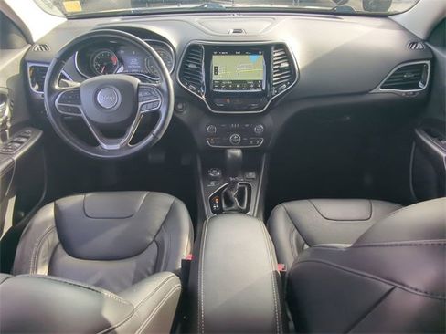 Used 2020 Jeep Cherokee Limited image 16