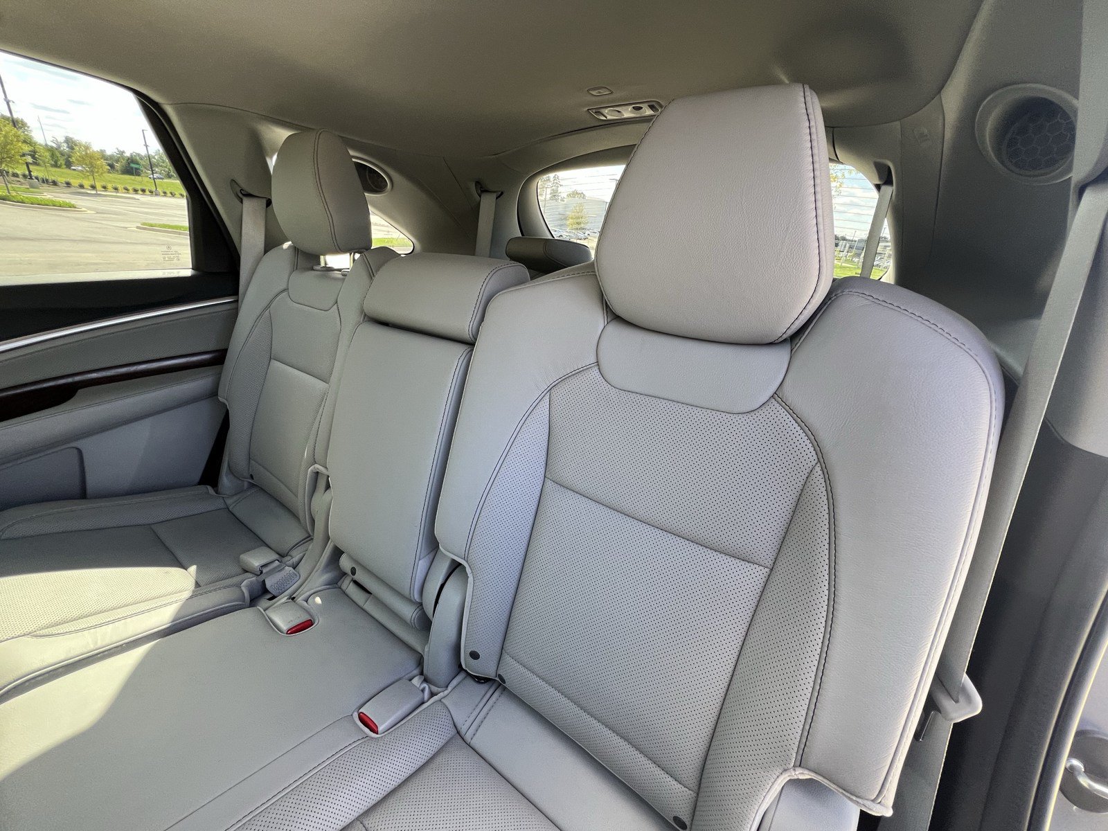 Used 2020 Acura MDX w/ Technology Package FWD image 32
