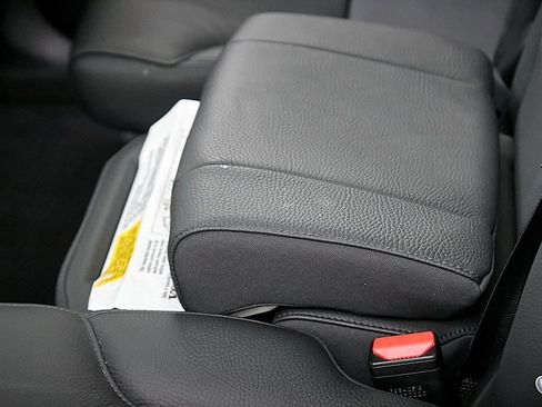 Certified 2023 Volvo XC90 B5 Plus w/ Protection Package Premier image 28