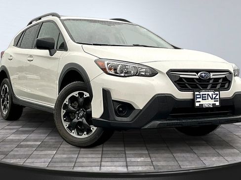 Used 2022 Subaru Crosstrek 2.0i AWD/4WD image 3