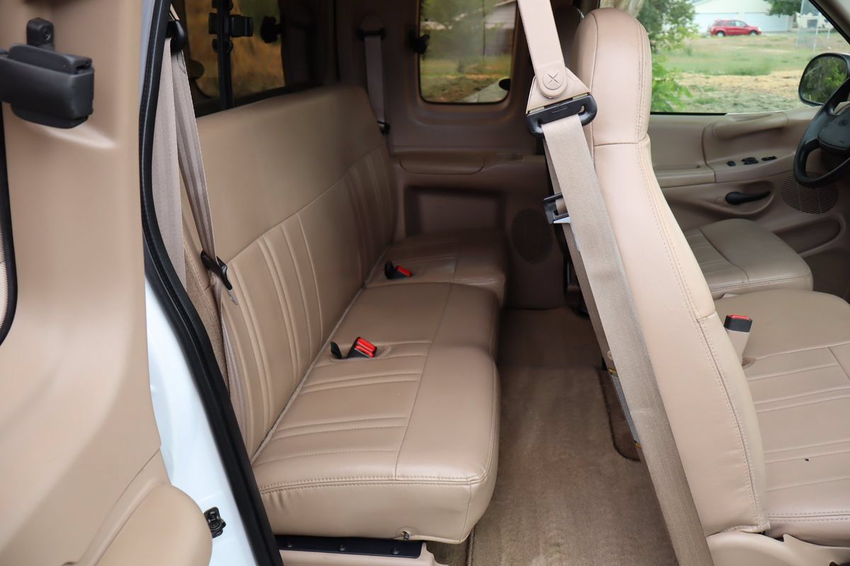 Used 1997 Ford F150 Lariat AWD/4WD image 19