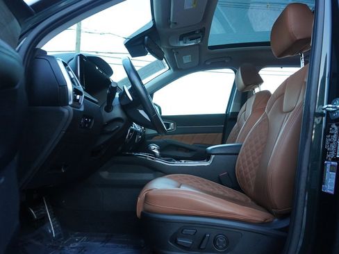 Used 2023 Kia Sorento SX Prestige image 38