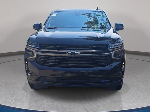 Used 2021 Chevrolet Suburban RST w/ Luxury Package AWD/4WD image 2