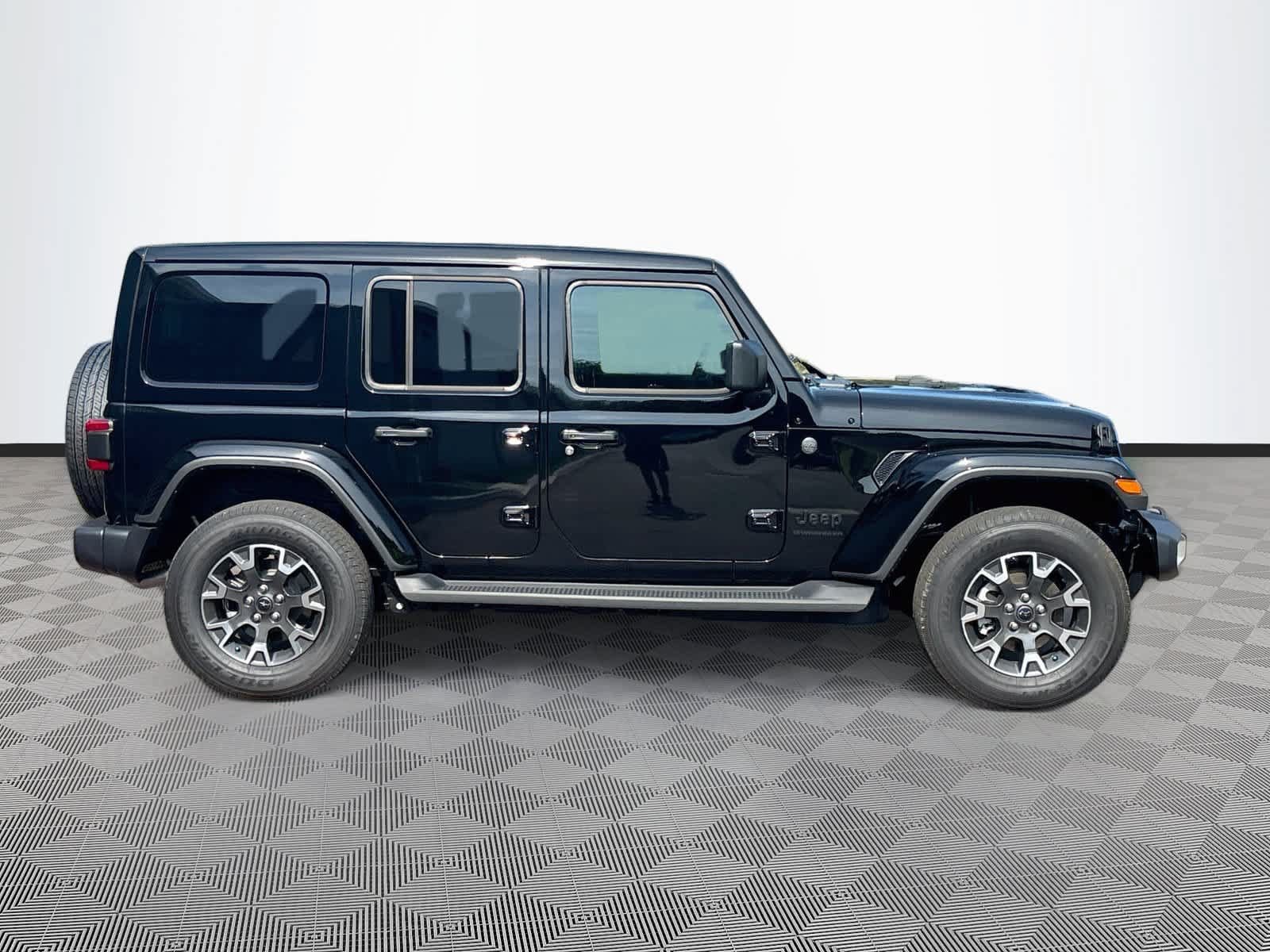 New 2026 Jeep Wrangler Unlimited Sahara AWD/4WD image 4