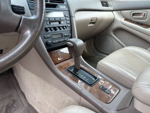 Used 1997 Lexus ES 330 FWD image 19