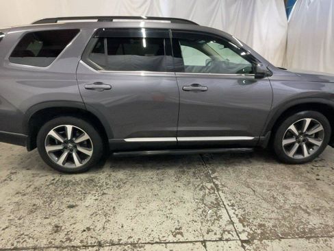Used 2025 Honda Pilot Elite image 6