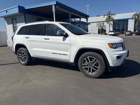 Used 2021 Jeep Grand Cherokee Limited RWD image 1