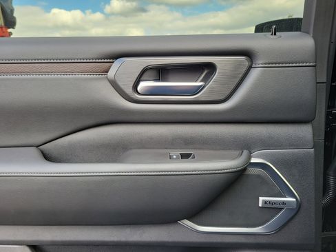 New 2025 Nissan Armada Platinum w/ Convenience Package image 12