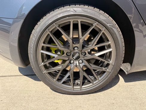 Used 2019 Tesla Model 3 Performance image 5