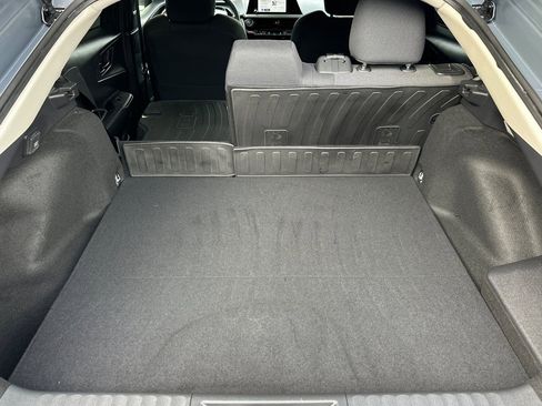 Used 2026 Toyota Prius Plug-In Hybrid image 16