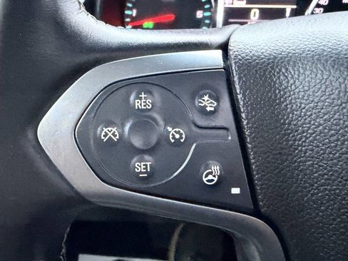 Used 2016 Chevrolet Suburban LT image 65