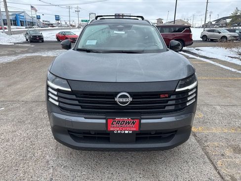 New 2026 Nissan Kicks SR w/ Cold Weather Package image 9