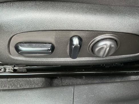 Used 2023 Chevrolet Malibu LT image 25