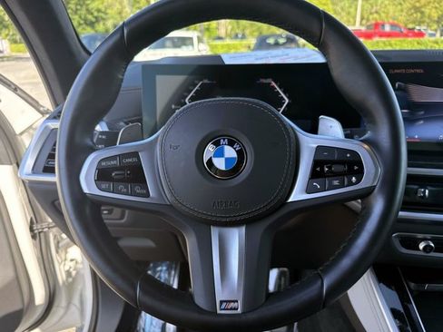 Used 2024 BMW X5 sDrive40i w/ M Sport Package RWD image 30