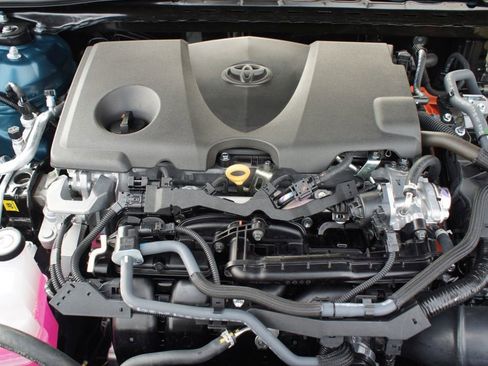 Used 2026 Toyota Camry SE image 27