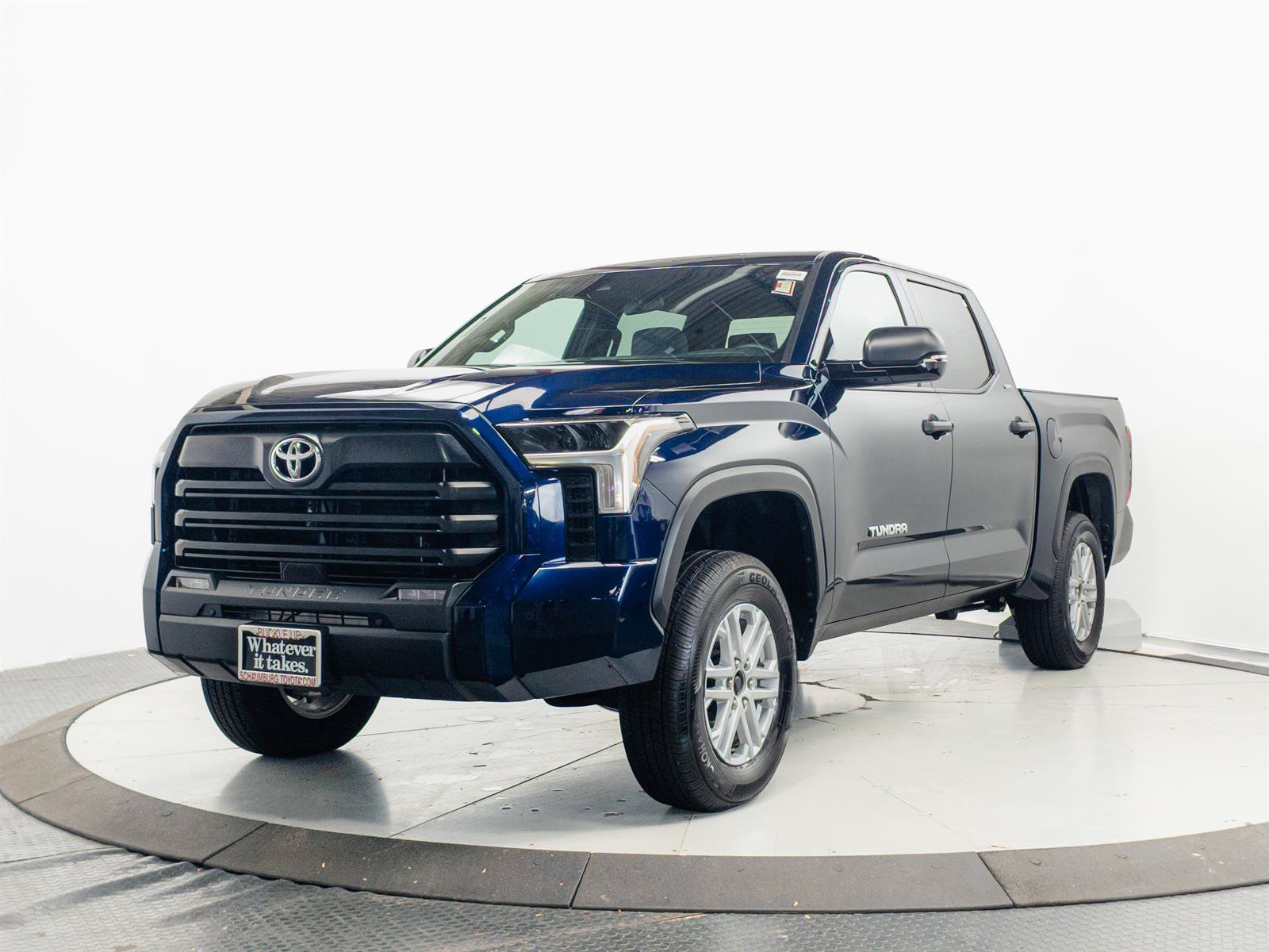 Used 2025 Toyota Tundra SR5 w/ SR5 Convenience Package AWD/4WD image 3