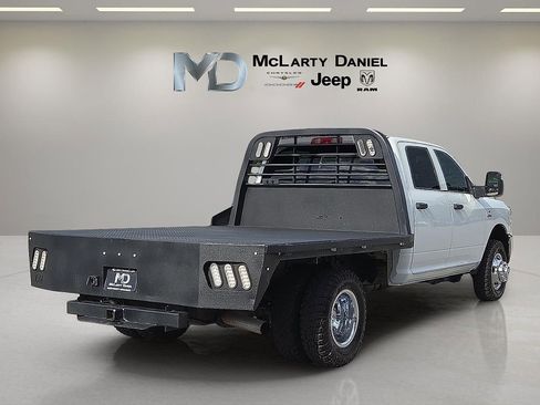 Used 2024 RAM 3500 Tradesman w/ Chrome Appearance Group AWD/4WD image 5