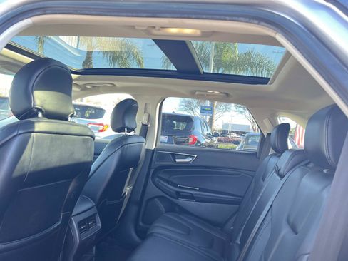 Used 2018 Ford Edge Titanium w/ Equipment Group 301A image 25