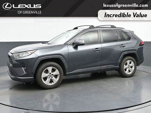 Used 2019 Toyota RAV4 XLE w/ Convenience Package FWD image 4