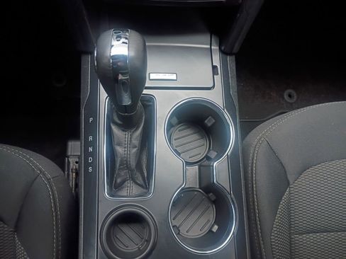 Used 2019 Ford Explorer XLT image 10