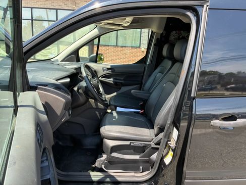 Used 2019 Ford Transit Connect XL FWD image 10