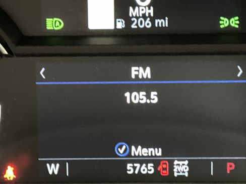 Used 2025 Cadillac XT5 Premium Luxury image 28