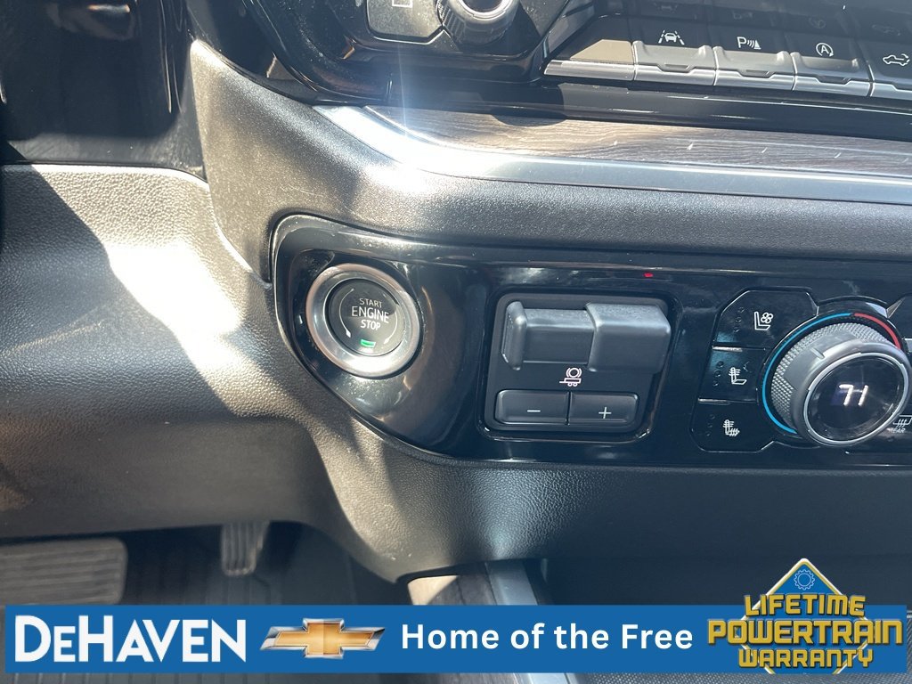 Used 2025 Chevrolet Silverado 1500 LTZ AWD/4WD image 18