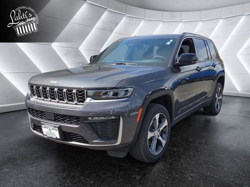 New 2026 Jeep Grand Cherokee Limited AWD/4WD image 1