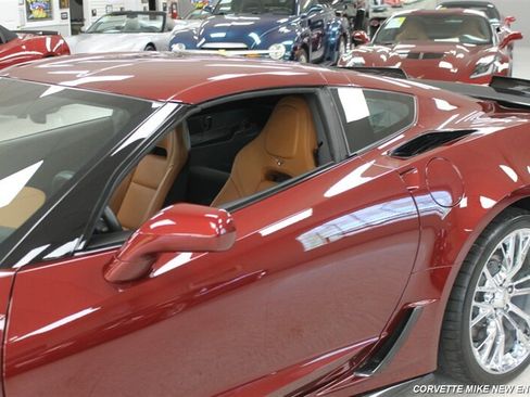 Used 2016 Chevrolet Corvette Z06 w/ 2LZ Preferred Equipment Group RWD image 15