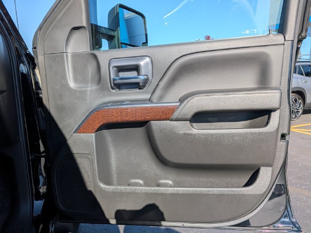 Used 2018 GMC Sierra 1500 SLE w/ SLE Value Package AWD/4WD image 13