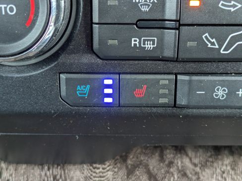 Used 2019 Ford F450 Lariat w/ Lariat Ultimate Package AWD/4WD image 24