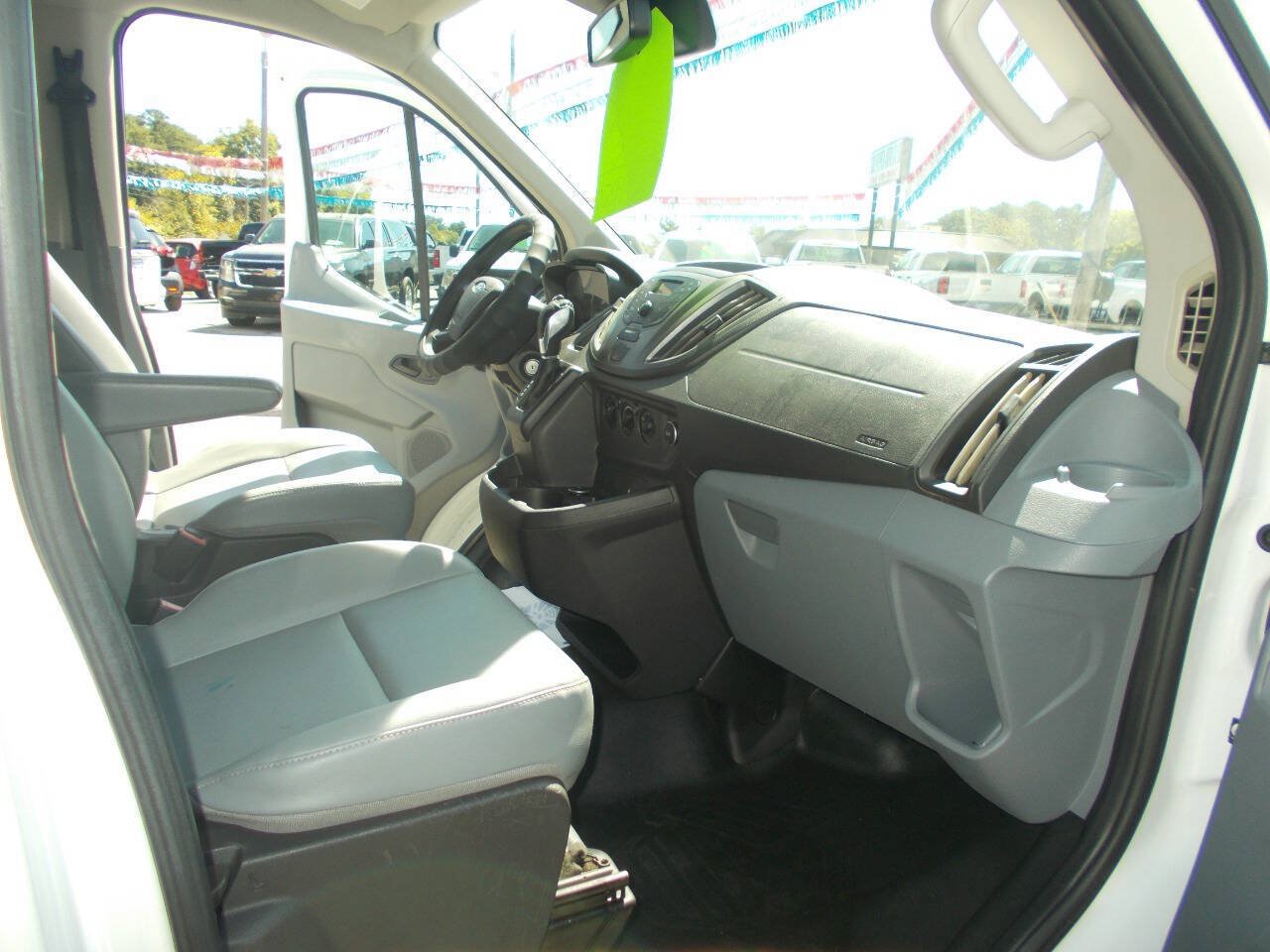 Used 2016 Ford Transit 150 130 Low Roof RWD image 7