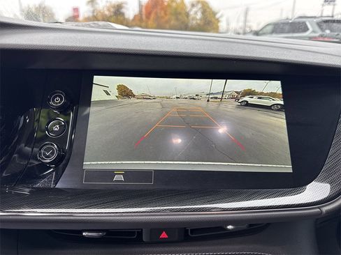 Used 2023 Buick Envision Essence image 17