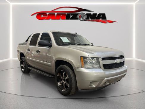Used 2007 Chevrolet Avalanche LS image 12