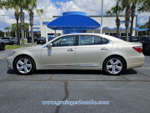 Used 2011 Lexus LS 460 L w/ Luxury Pkg RWD image 2