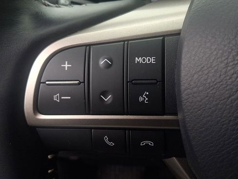 Used 2022 Lexus RX 350L Premium w/ Premium Package image 23