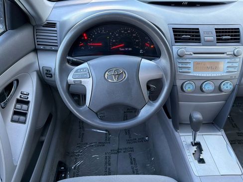 Used 2007 Toyota Camry LE image 25