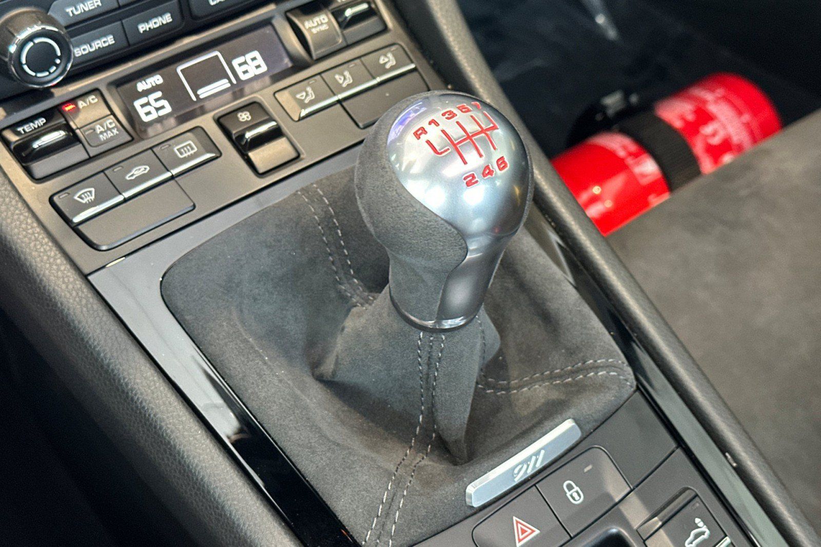 Certified 2018 Porsche 911 Carrera T RWD image 20