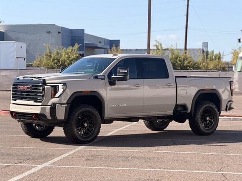 Used 2026 GMC Sierra 2500 AT4 AWD/4WD image 10