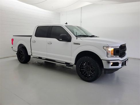 Used 2020 Ford F150 XLT w/ Equipment Group 302A Luxury image 4