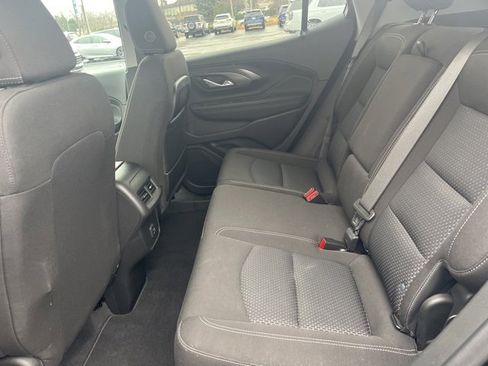 Certified 2023 GMC Terrain SLE w/ Driver Convenience Package image 9