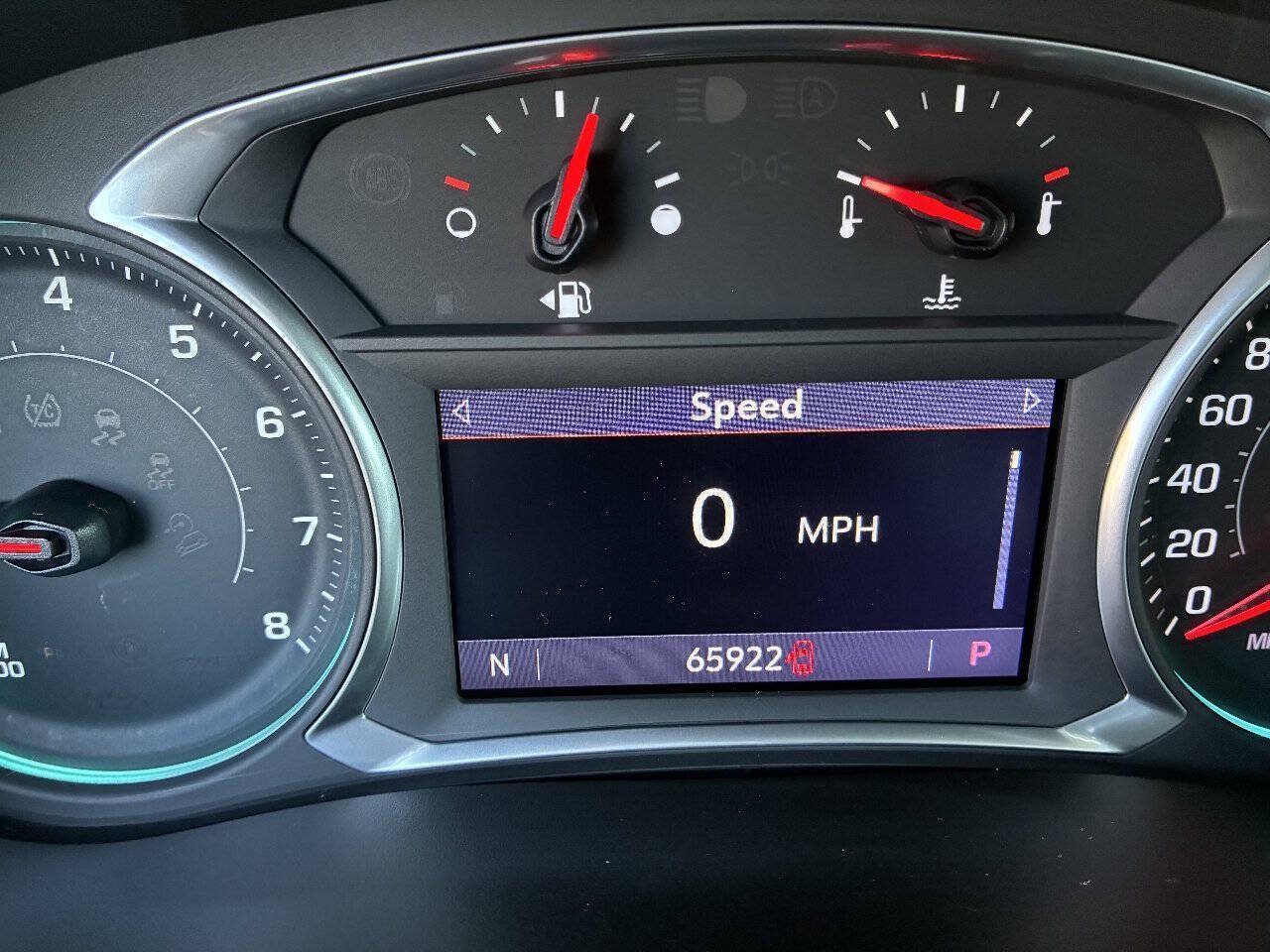 Used 2020 Chevrolet Traverse LT AWD/4WD image 11