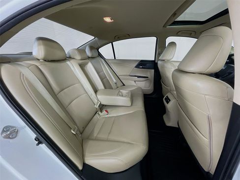 Used 2016 Honda Accord Touring image 33