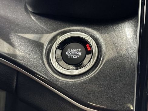 Used 2023 Jeep Grand Cherokee Altitude AWD/4WD image 17