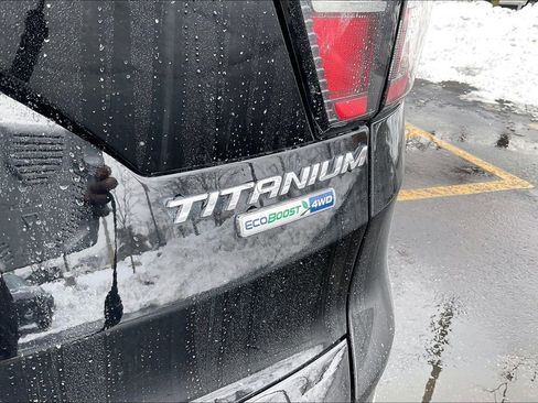 Used 2017 Ford Escape Titanium w/ Equipment Group 301A image 9