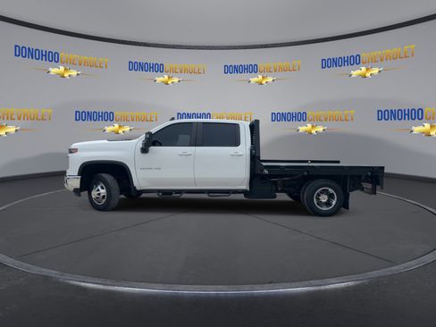 Used 2024 Chevrolet Silverado 3500 LT w/ Convenience Package AWD/4WD image 9