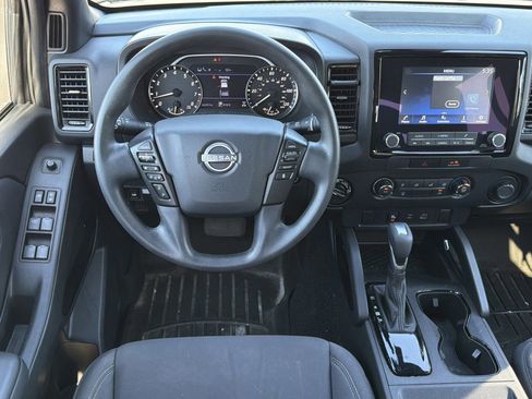 Used 2023 Nissan Frontier SV w/ Midnight Edition Package AWD/4WD image 12