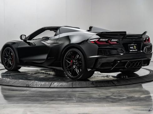 Used 2026 Chevrolet Corvette Z06 RWD image 12